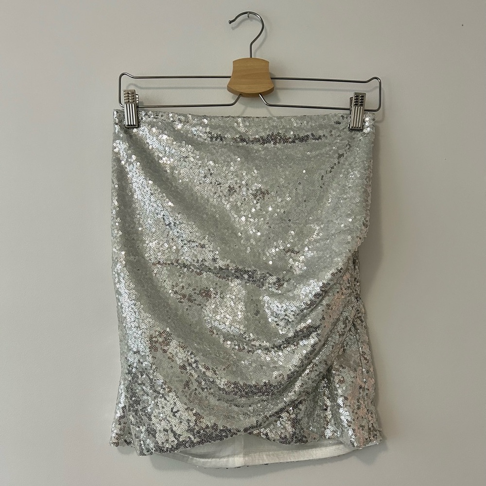 Ruched Tulip Hem Sequin Mini Skirt Silver Size Medium